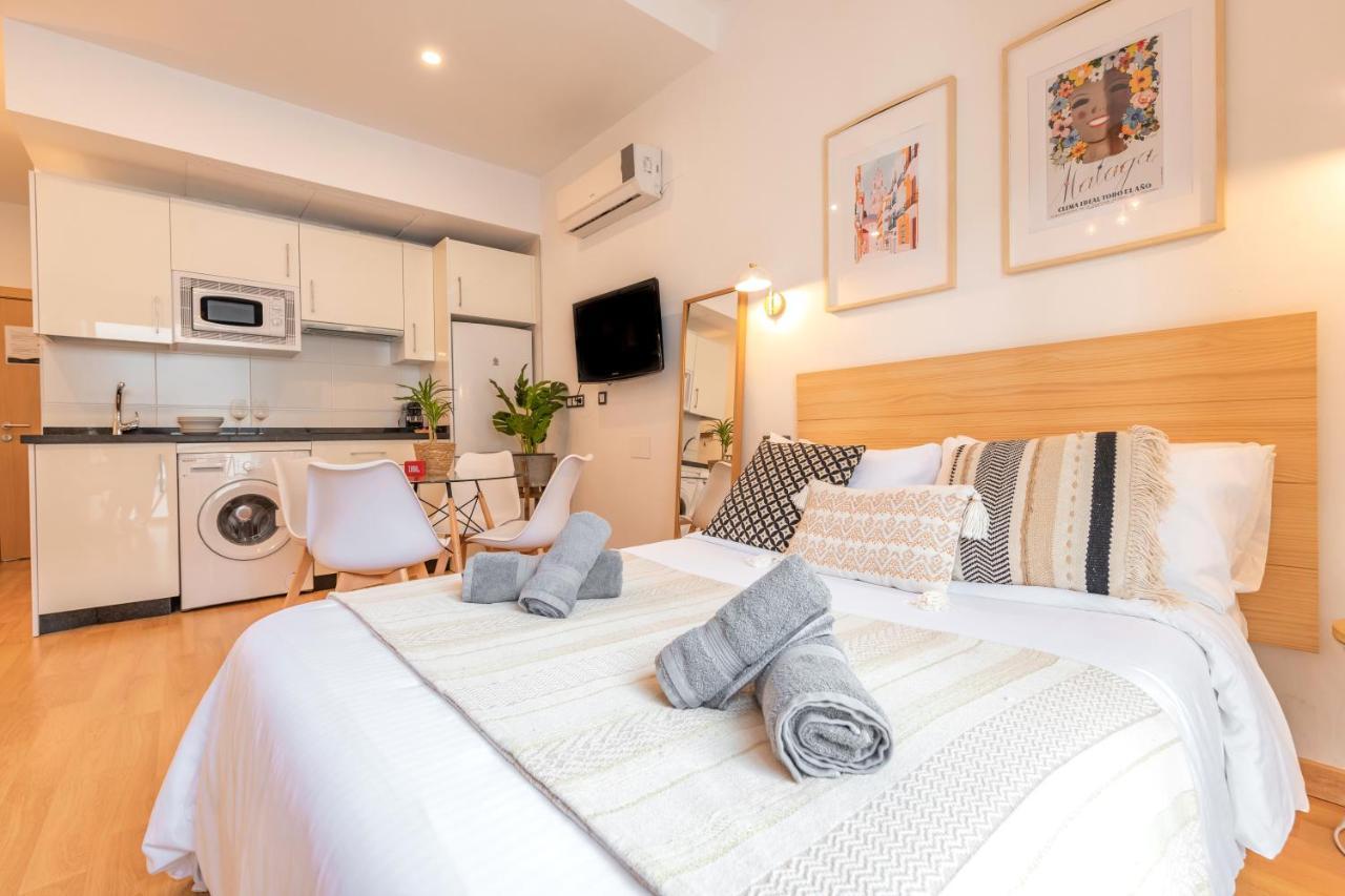 Romantic Studio In The Center By Rems Malaga Luaran gambar