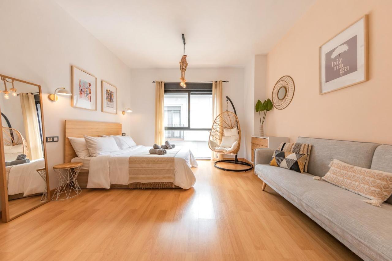 Romantic Studio In The Center By Rems Malaga Luaran gambar