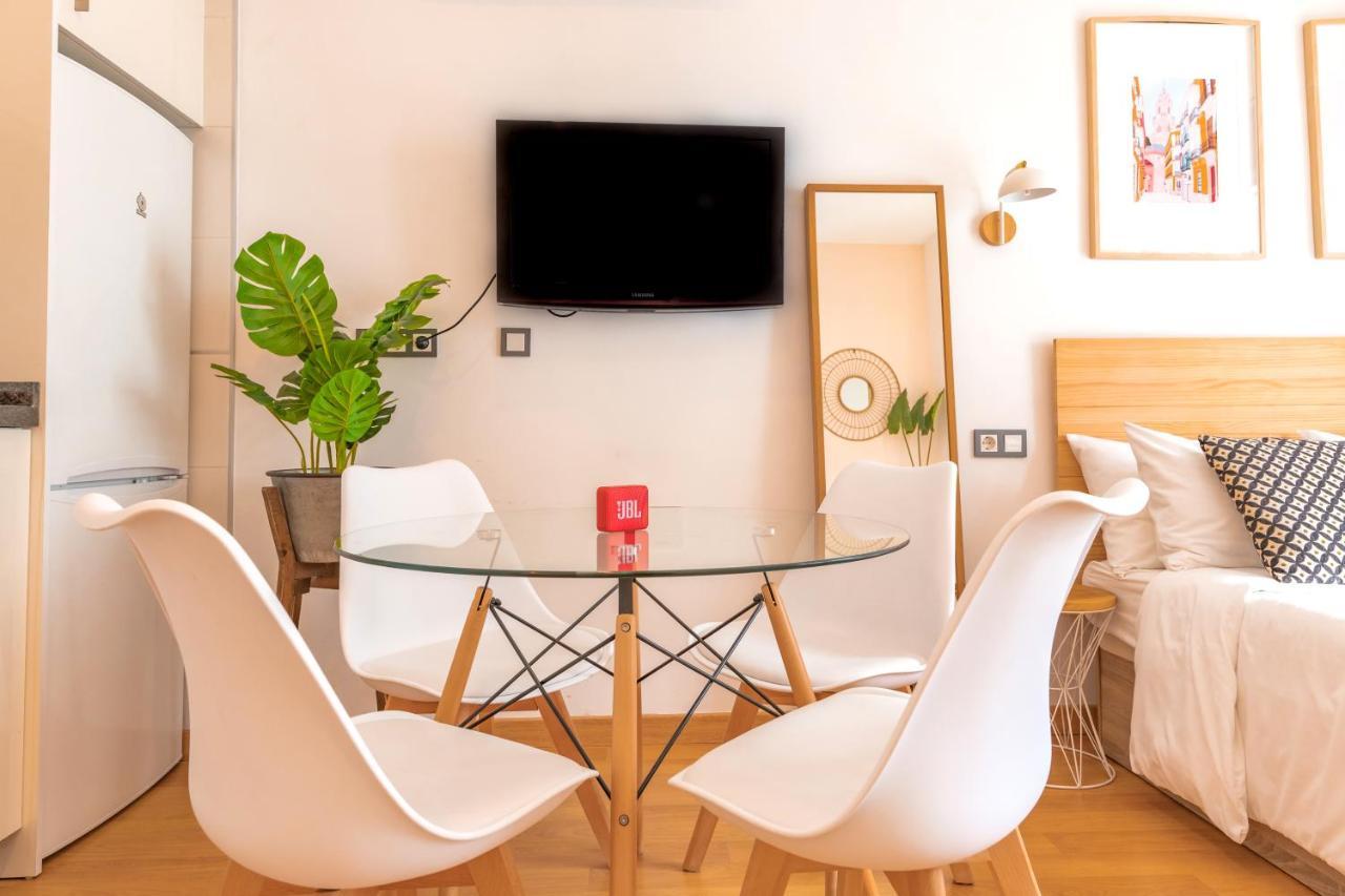 Romantic Studio In The Center By Rems Malaga Luaran gambar